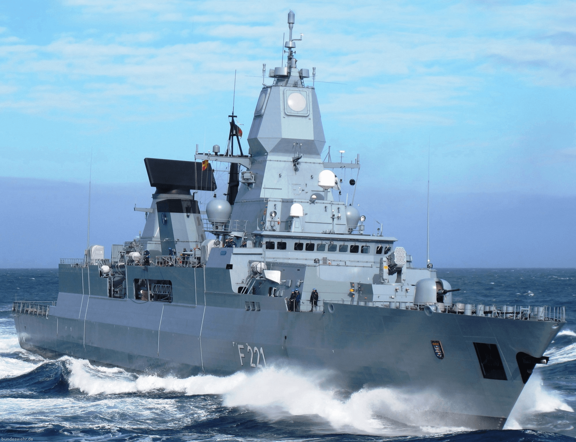 A port bow view of the West German FGS HESSEN (D 184) underway during NATO Exercise NORTHERN WEDDING 86